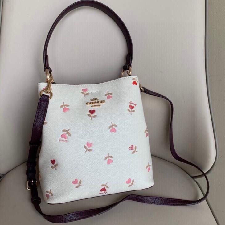 Picture of Coach Handbags _SKUfw241065163fw